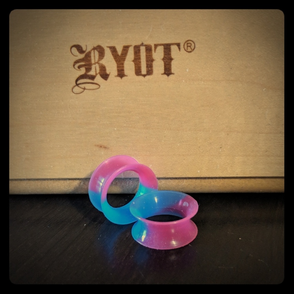 Plugs size 9/16